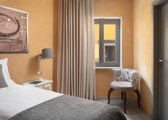 Mirakul Residence In A Cute Historic Town