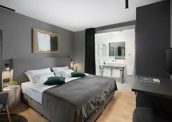 Rialto Residence